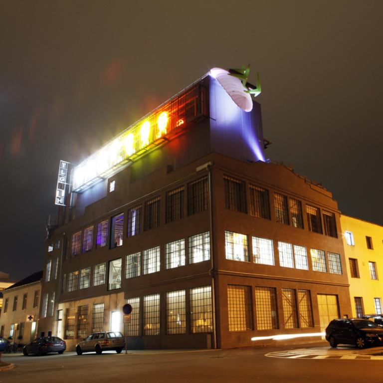 Read more about the article OnWord Education oznamuje exkluzivní partnerství se Telegraph